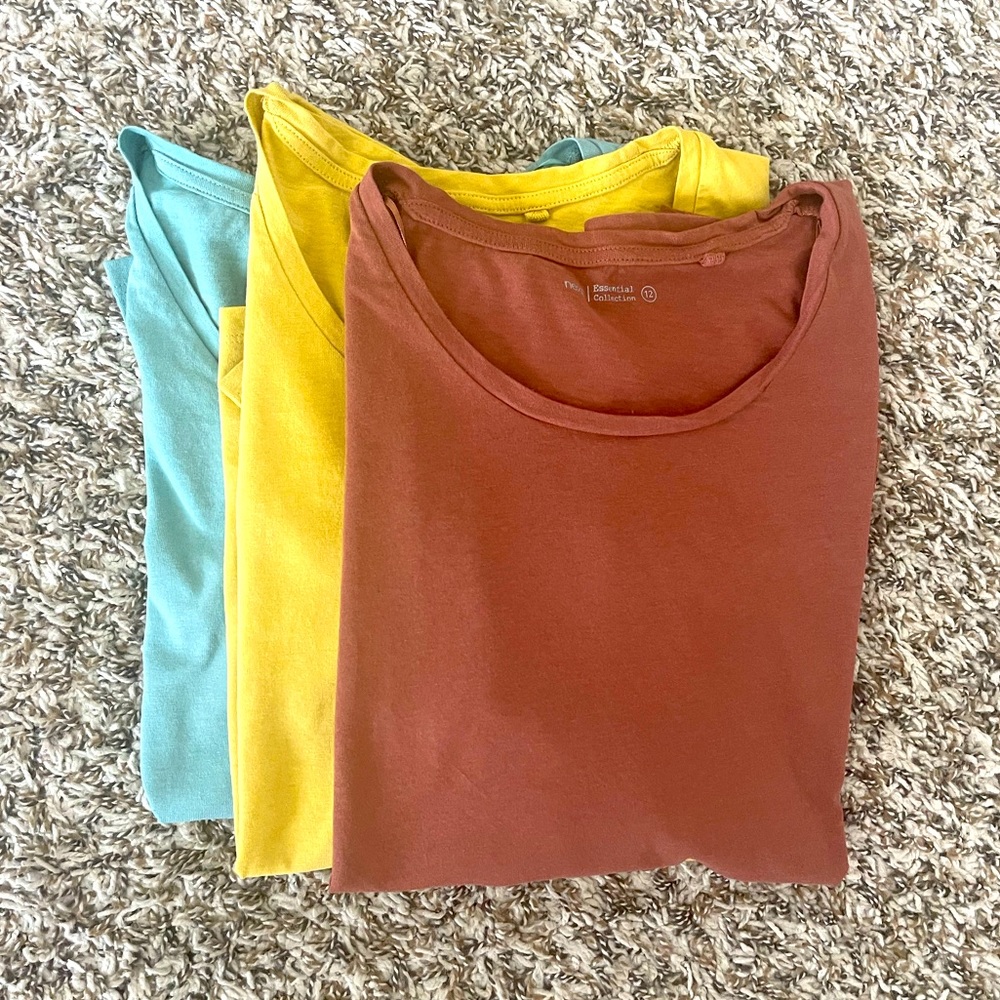3 Basic Long Sleeve Tee Bundle - image 2
